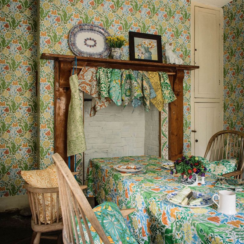 Compton Wallpaper - Summer Yellow - Morris & Co - 217099
