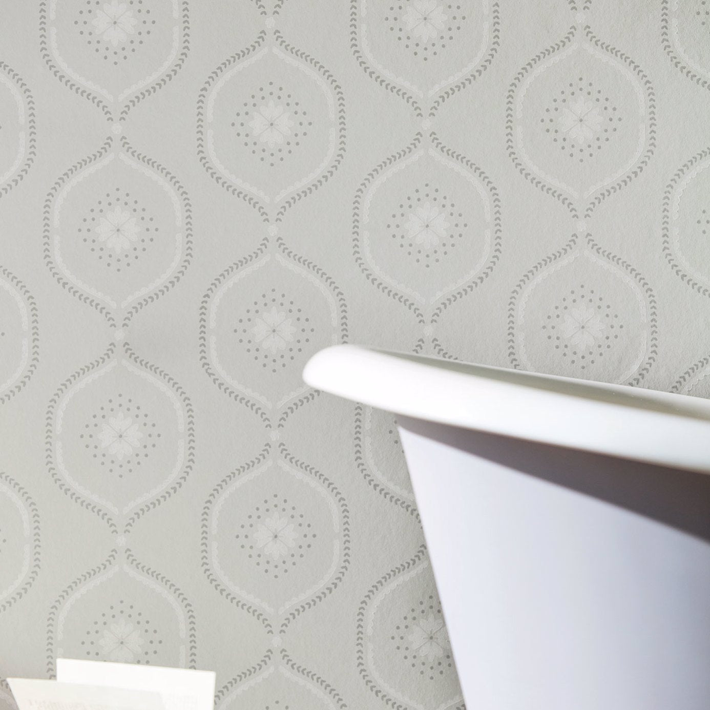Milcombe Wallpaper - Putty - Sanderson - DLMW216882 - Morris Wallpaper