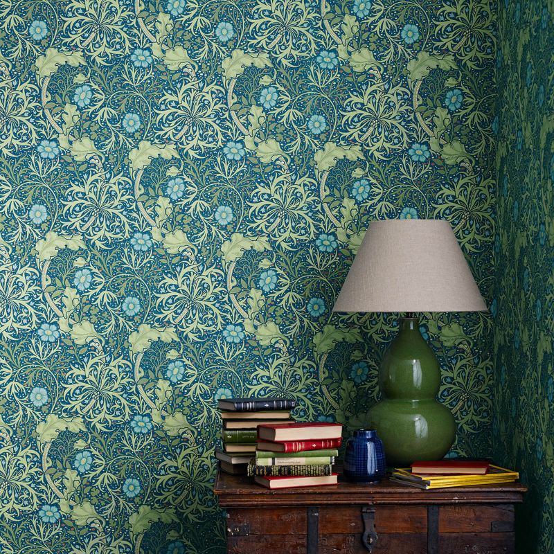 The Art of the Curve: Celebrating the Timeless Allure of Acanthus