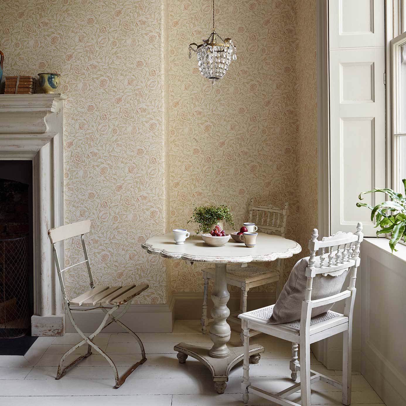 Annandale Wallpaper - Ivory/Stone - Sanderson - DDAM216396 - Morris Wallpaper