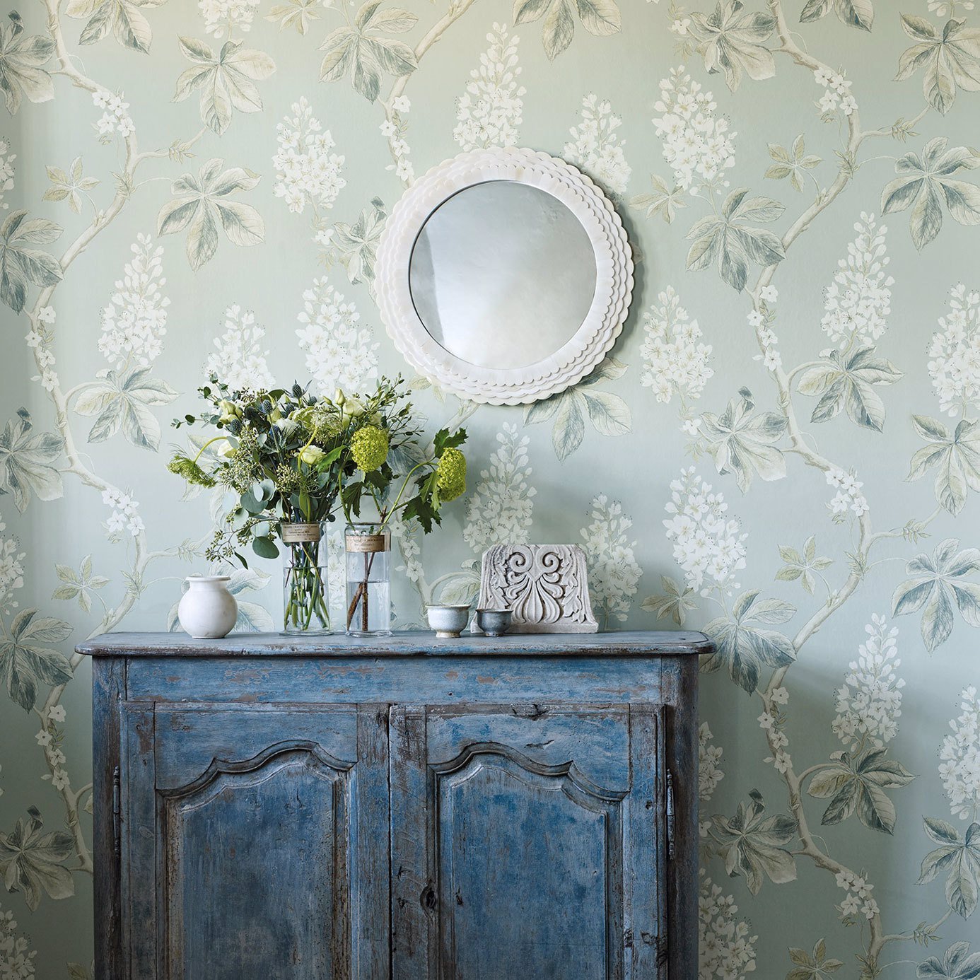 Chestnut Tree Wallpaper - Seaspray/Peony - Sanderson - DWOW215710 - Morris Wallpaper