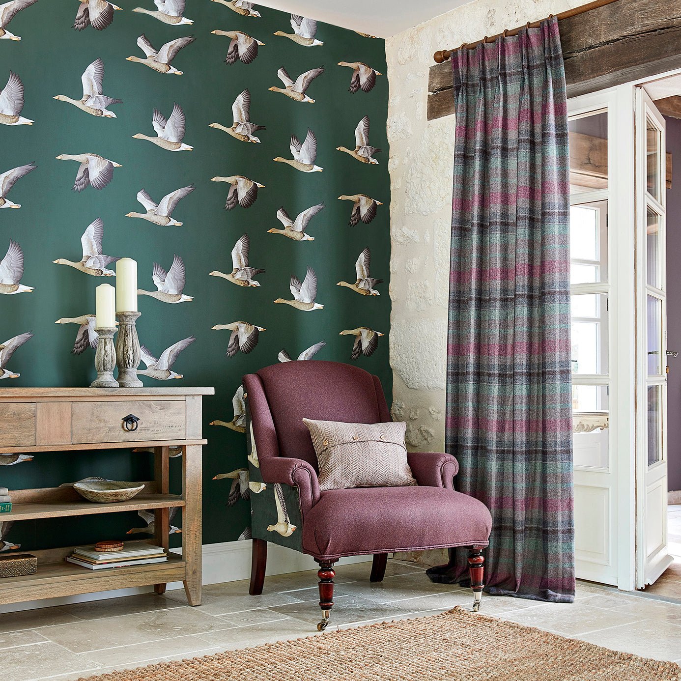 Elysian Geese Wallpaper - Amsterdam Green - Sanderson - DYSI216608 - Morris Wallpaper
