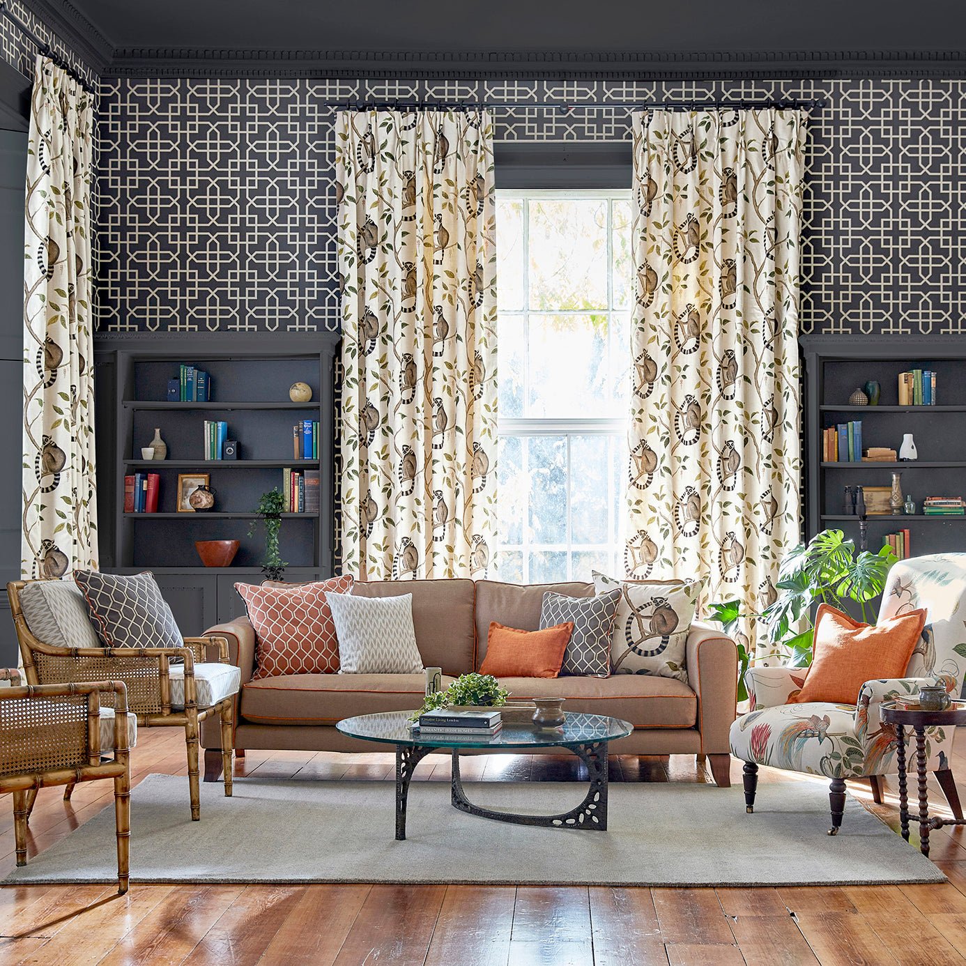Hampton Trellis Wallpaper - Charcoal - Sanderson - DGLW216662 - Morris Wallpaper