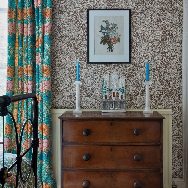 Marigold Wallpaper - Cowslip - Morris & Co - 216832
