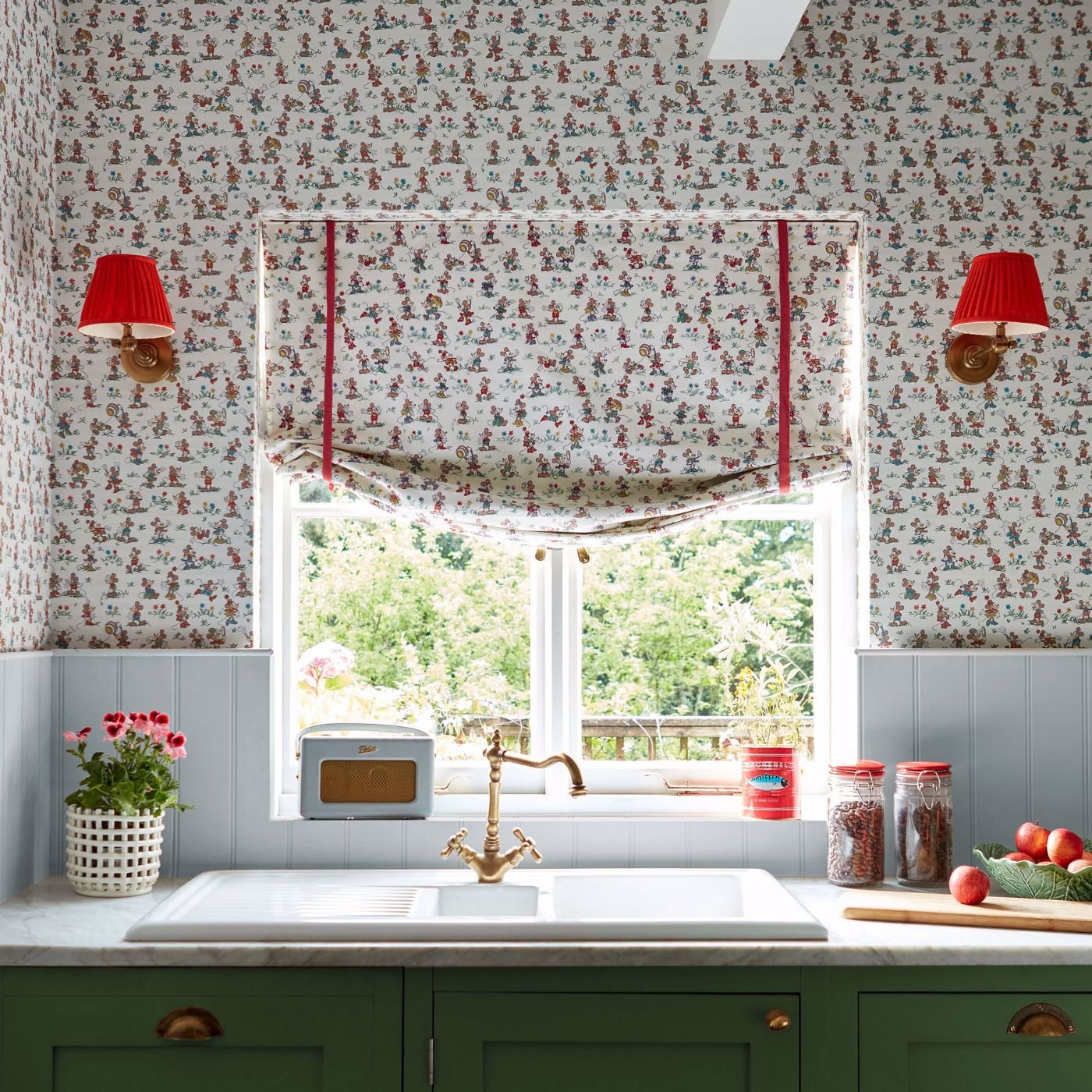 Mickey & Minnie Wallpaper - Allsorts - Sanderson - DDIW217263 - Morris Wallpaper