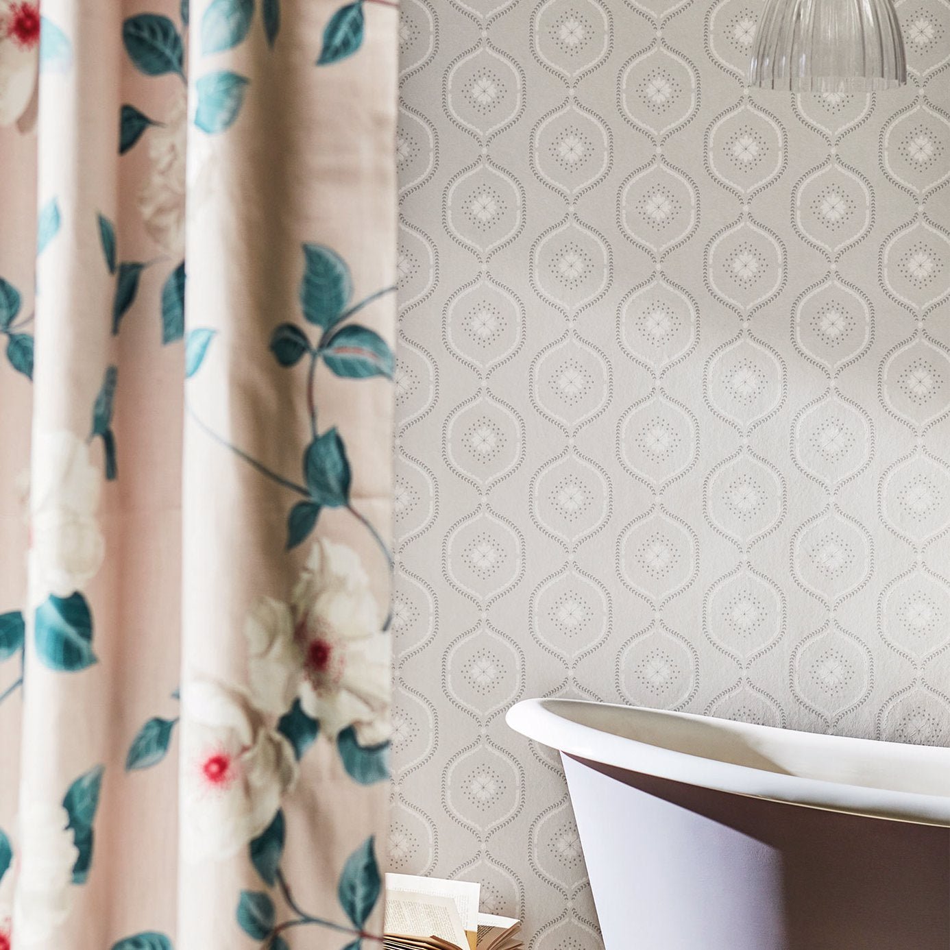 Milcombe Wallpaper - Putty - Sanderson - DLMW216882 - Morris Wallpaper