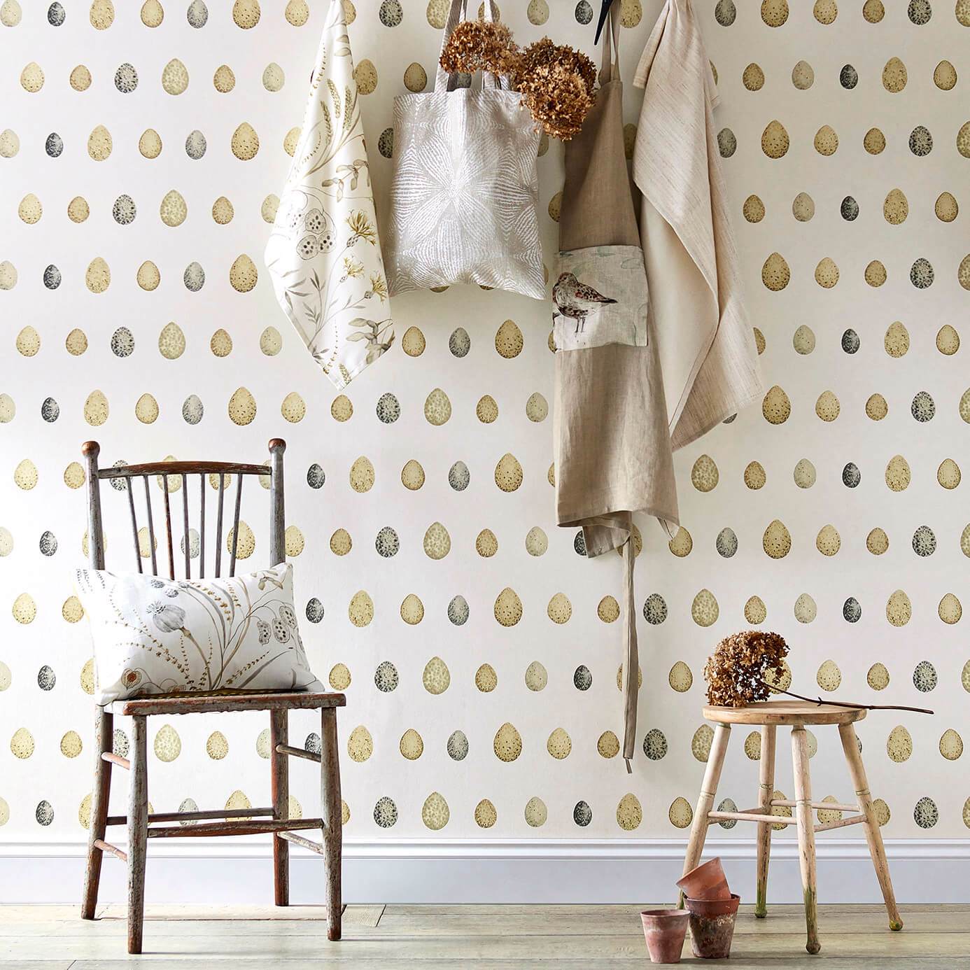 Nest Egg Wallpaper - Almond Stone - Sanderson - DEBB216503 - Morris Wallpaper