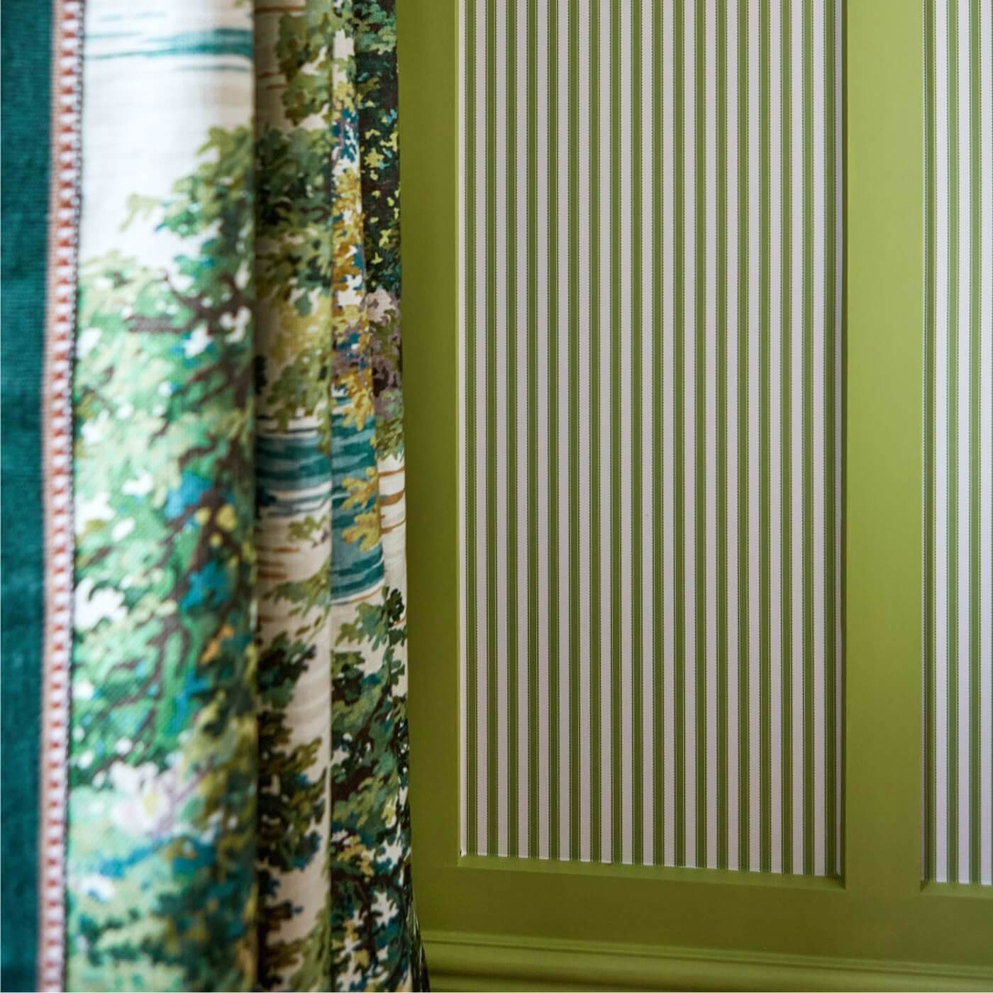 Pinetum Stripe Wallpaper - Sap Green - Sanderson - DABW217255 - Morris Wallpaper