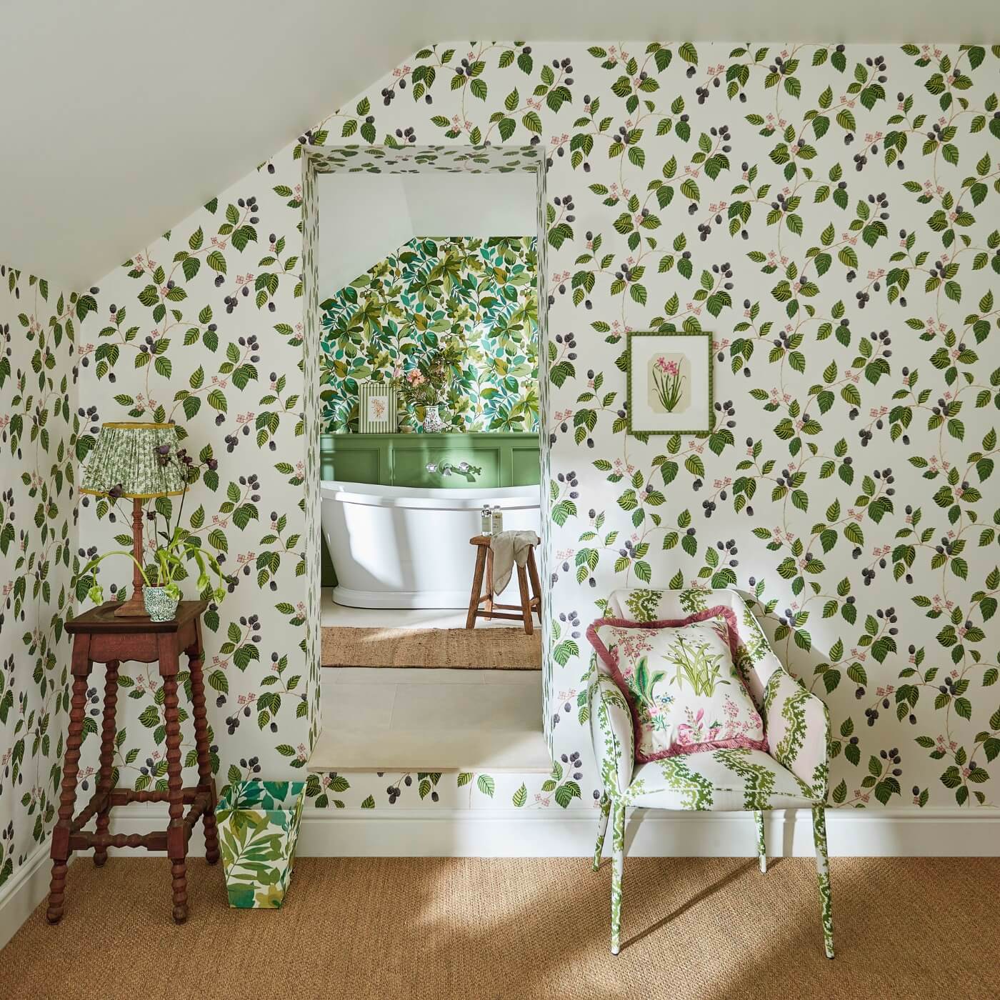 Rubus Wallpaper - Raspberry - Sanderson - DABW217228 - Morris Wallpaper