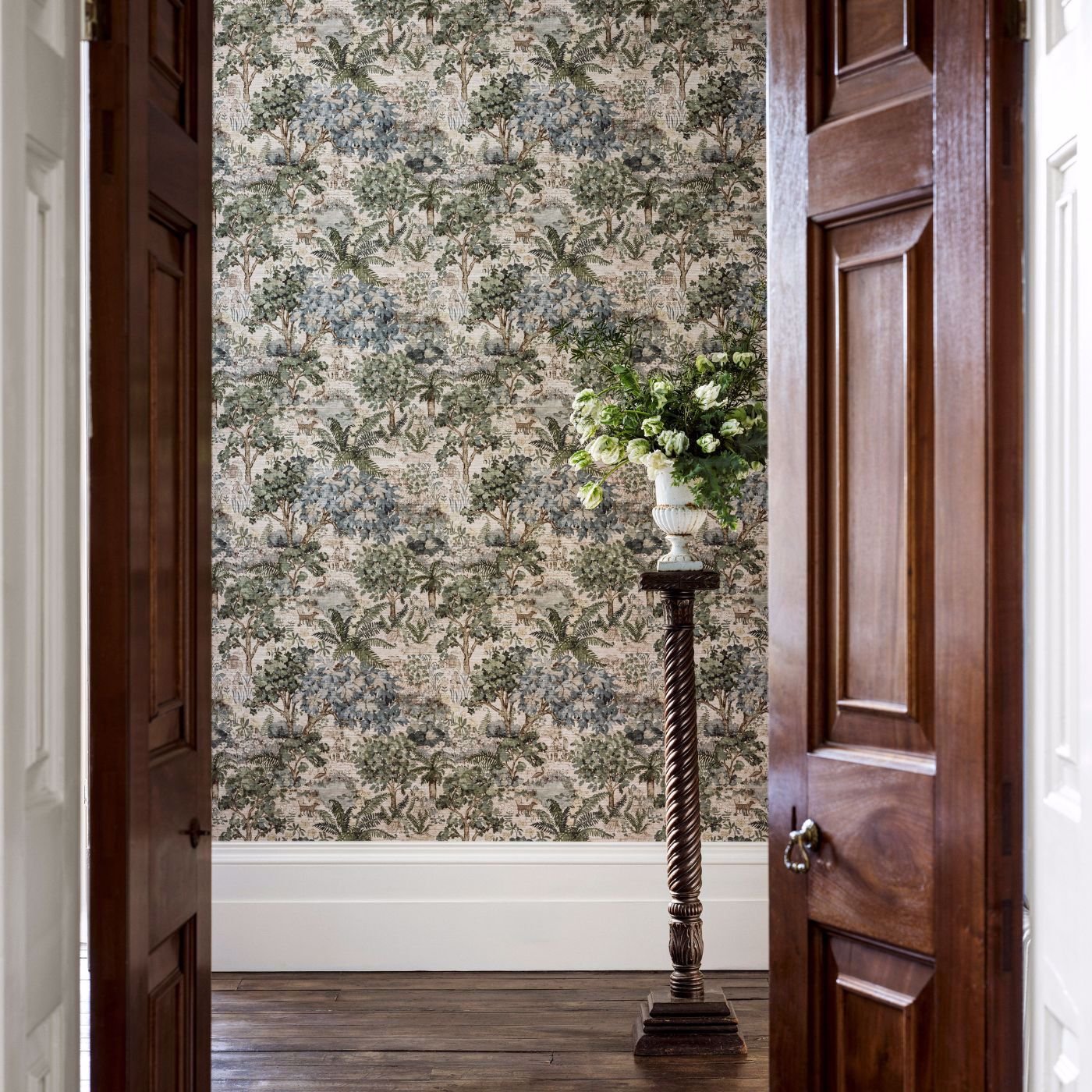 The Stumpery Wallpaper - Fern - Sanderson - DHIP217491 - Morris Wallpaper