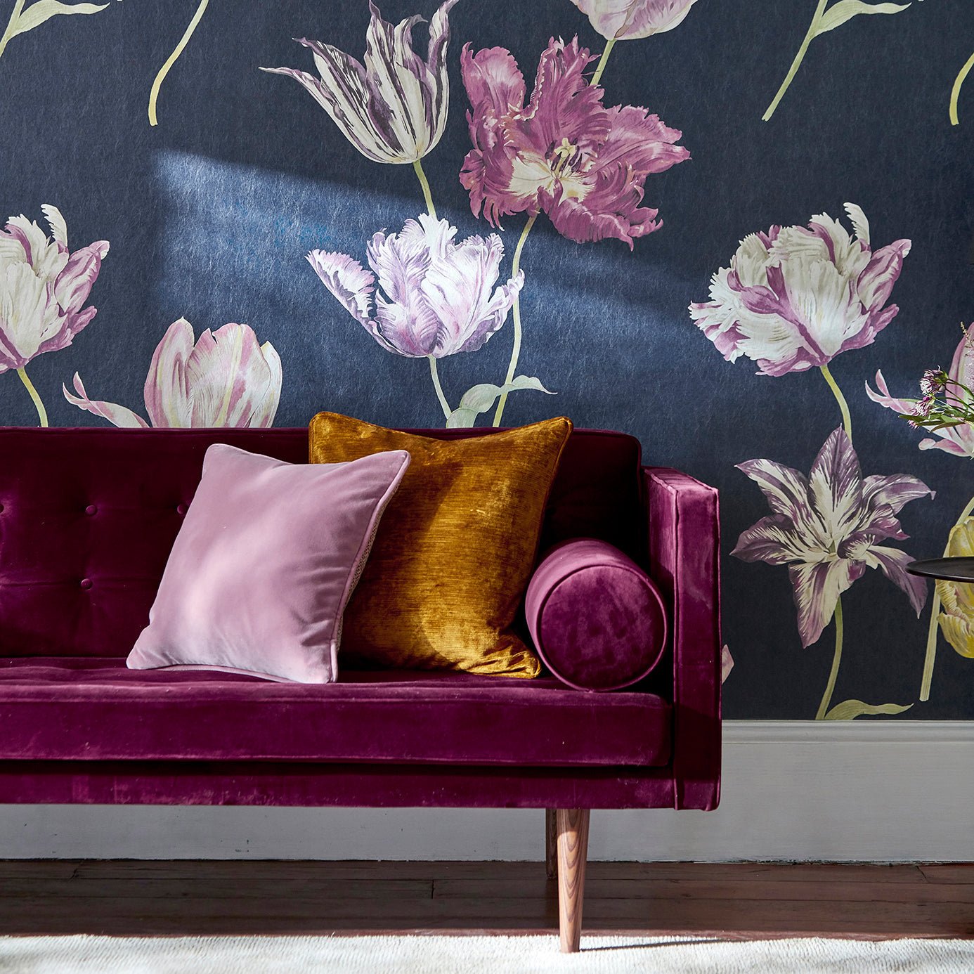 Tulipomania Wallpaper - Ink - Sanderson - DGLW216667 - Morris Wallpaper