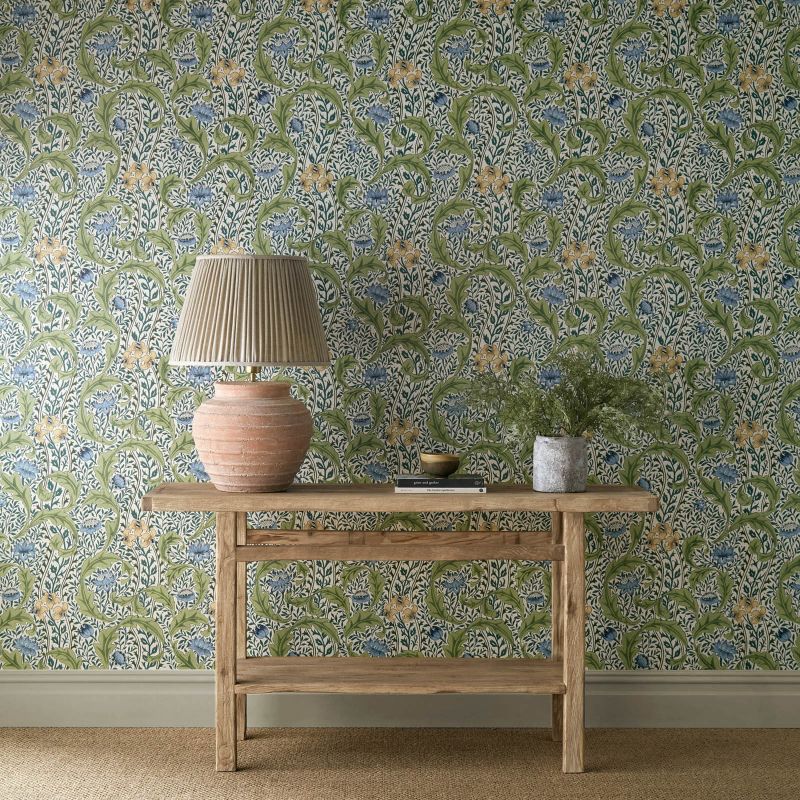 Wild Tulip & Vine Wallpaper - Nettle/Woad - Morris & Co - 217577