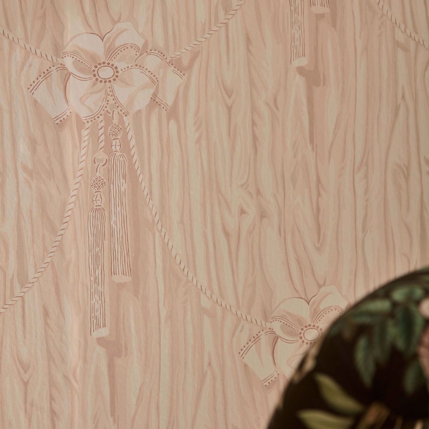 Wilsford Wallpaper - Tyrian Lilac - Sanderson - DGDW217374 - Morris Wallpaper